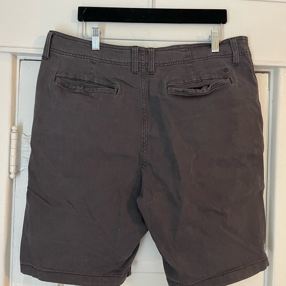 Men’s Lucky Brand shorts. 9” inseam. Grey in color - Picture 3 of 3